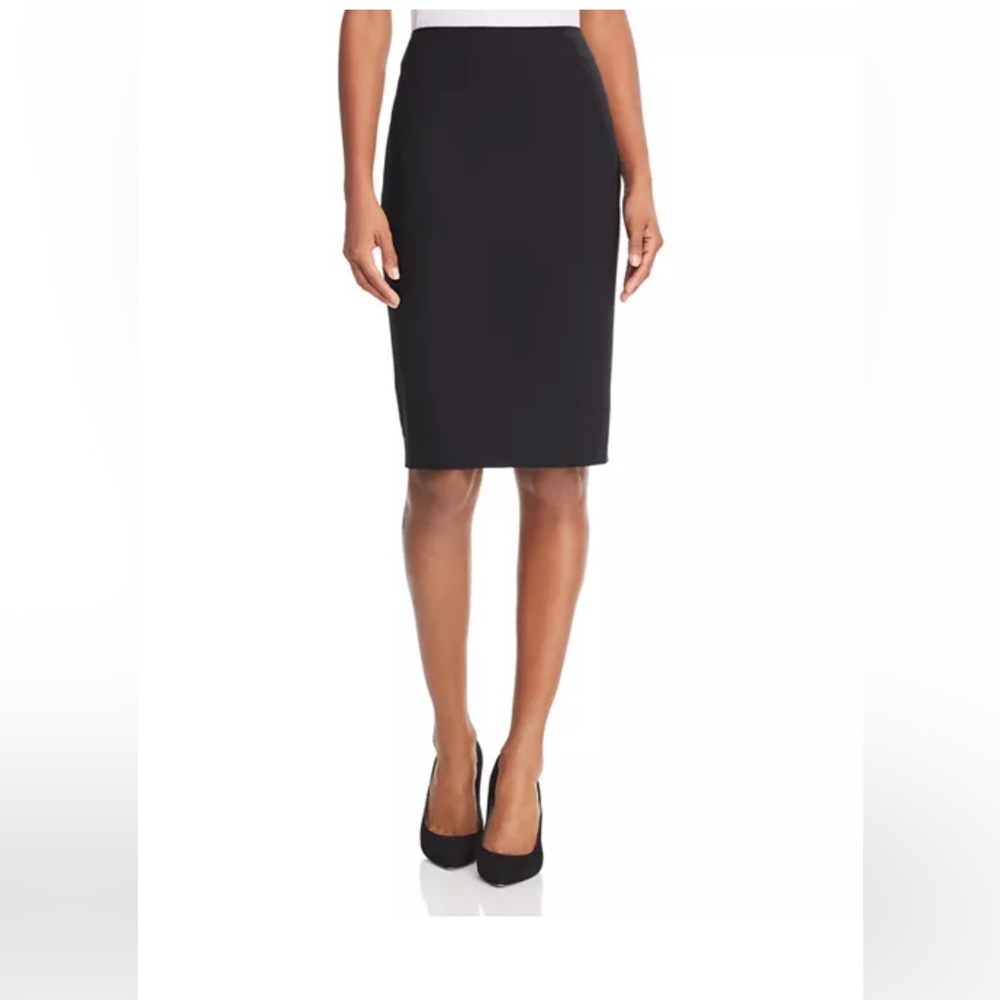 Theory Classic Wool Pencil Skirt - size 8 - Suiting Good Wool